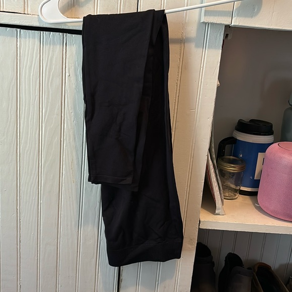 Apostrophe - Picture 1 of 1